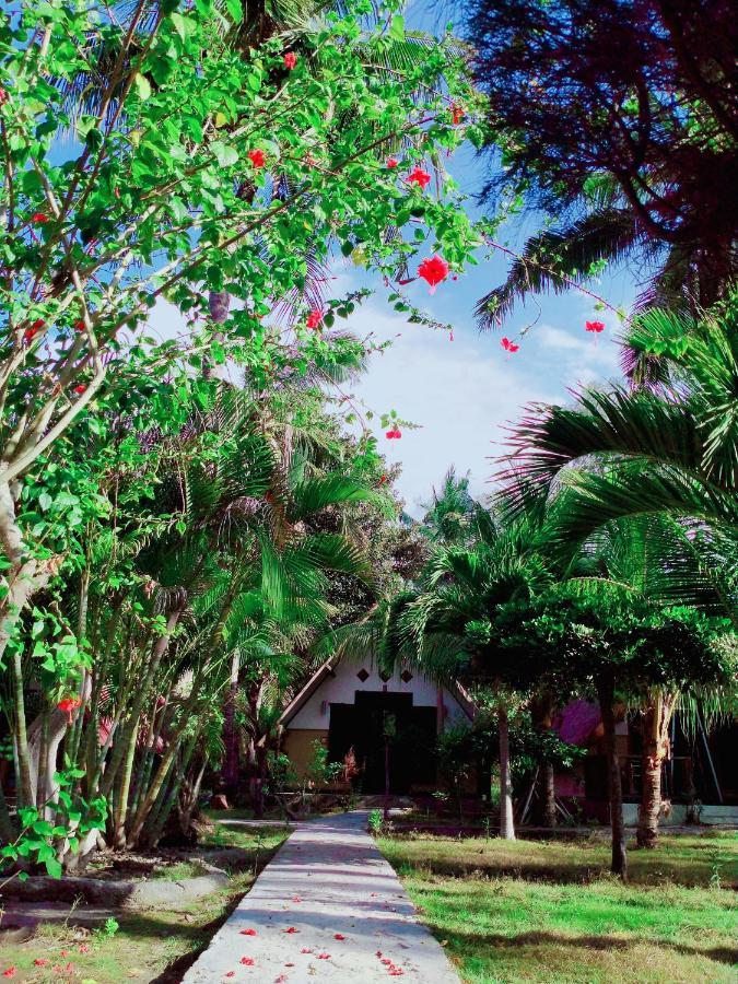 Tunai Cottages Gili Meno Bagian luar foto