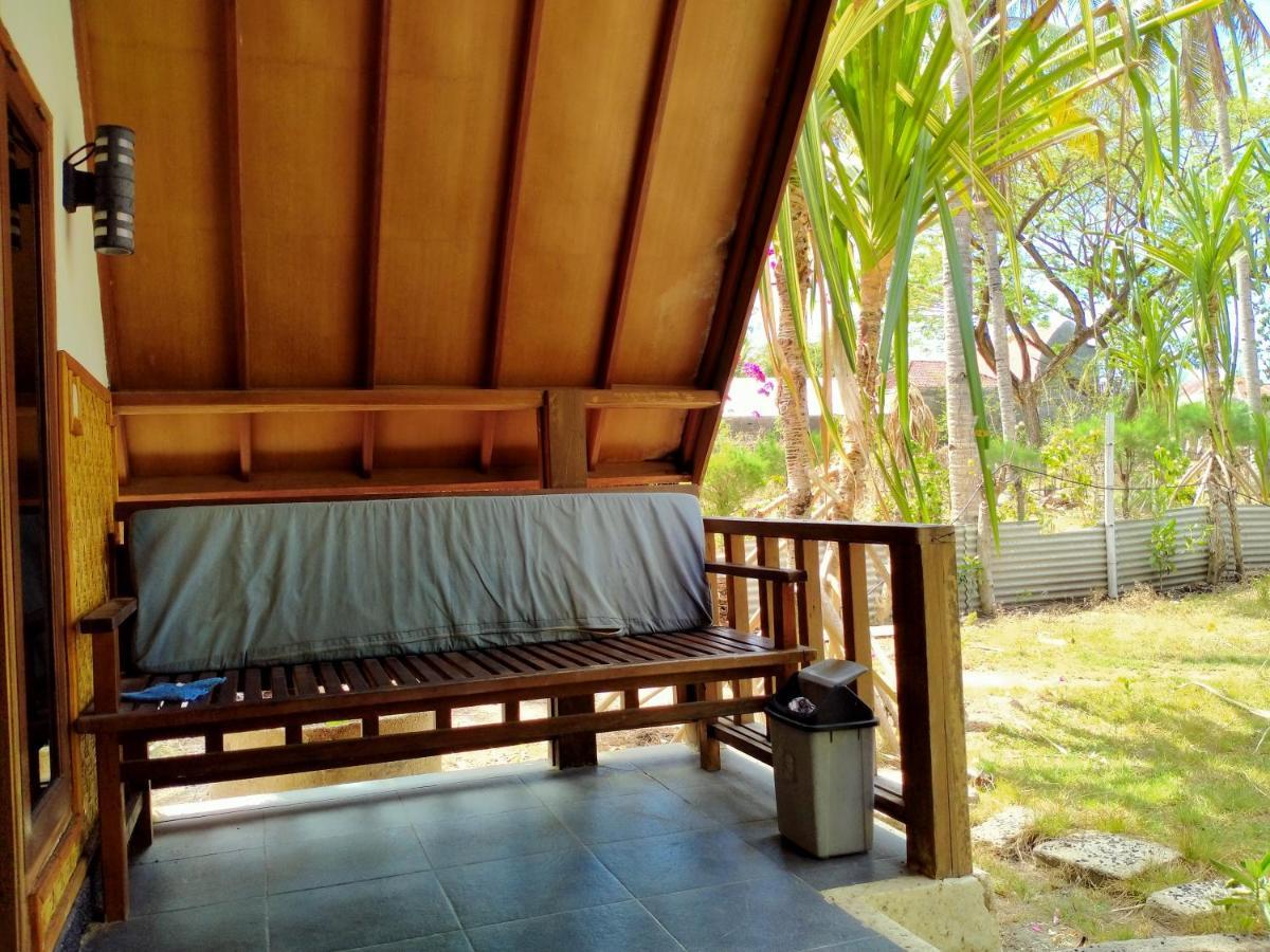 Tunai Cottages Gili Meno Bagian luar foto