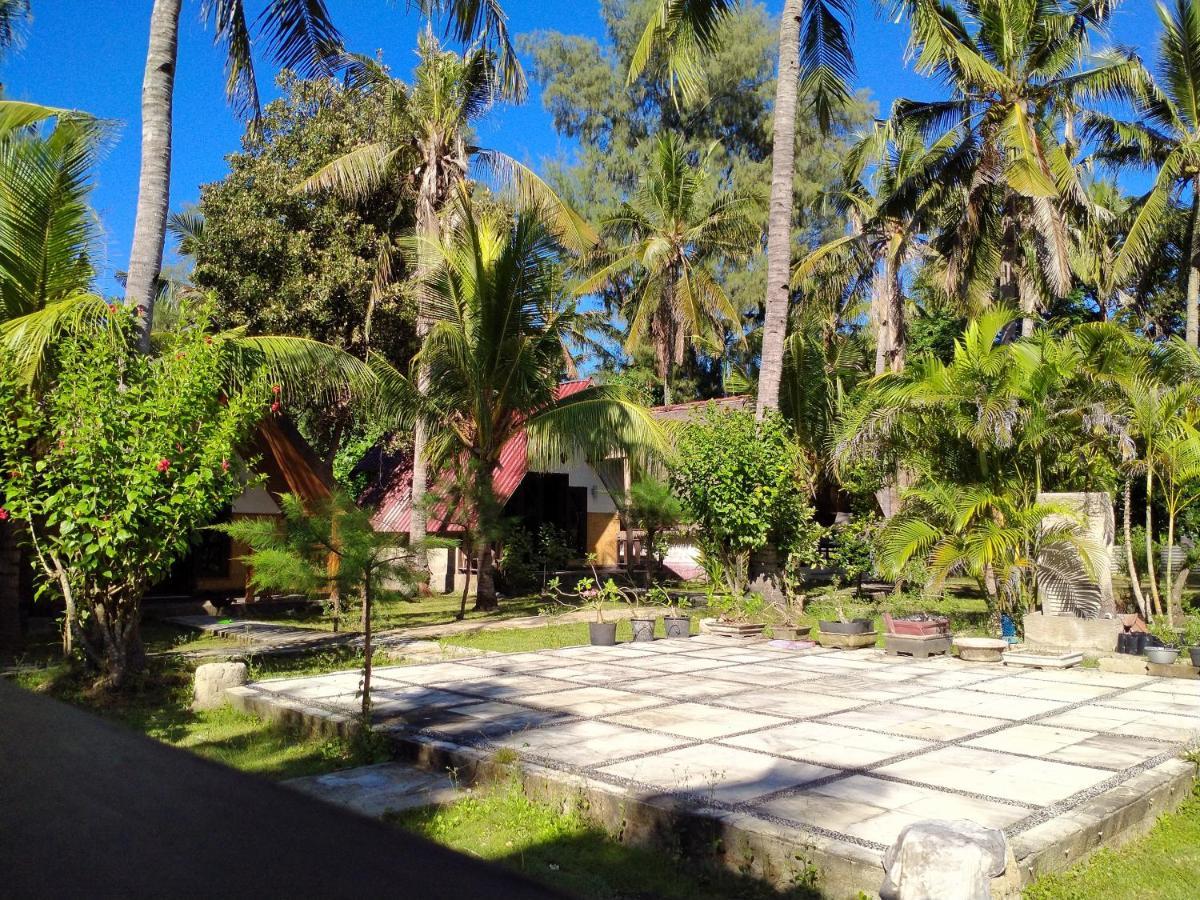 Tunai Cottages Gili Meno Bagian luar foto